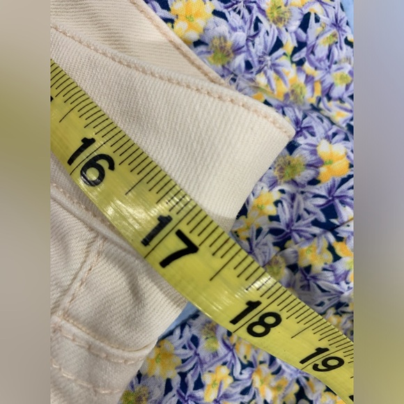 Cream falls creek capris NWOT - Picture 3 of 4